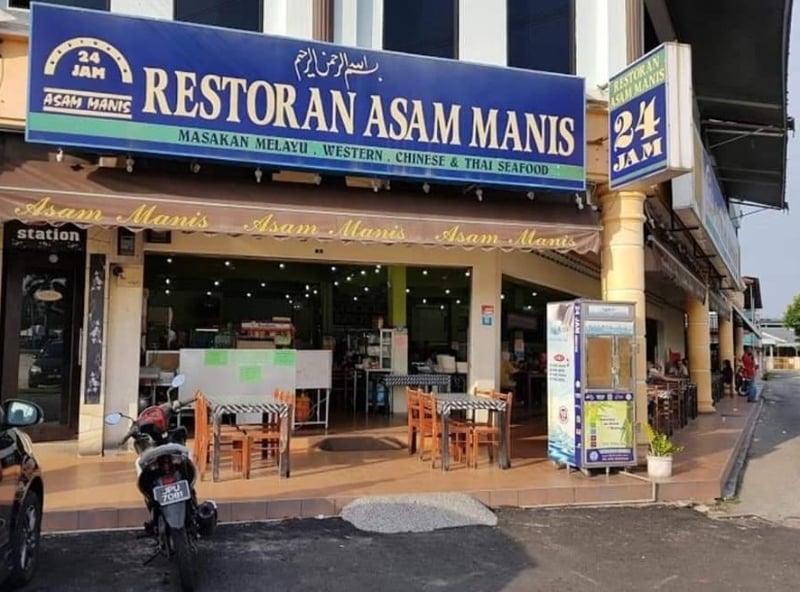 峇株巴辖金宝花园的一家马来餐馆，因为冠病确诊病患曾三度上门光顾，目前4名员工已被隔离。