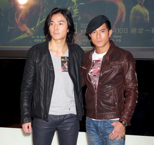 郑伊健很少出演中国综艺节目，如他确定和郭富城一起参加《追光21》，一定造成话题。