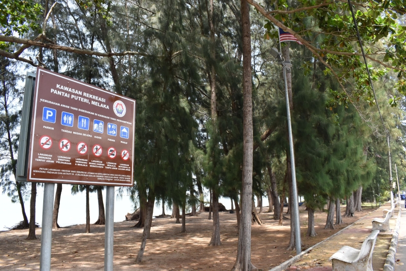 公主海滩是距离市区最近的天然海滩，当局受促采取行动保护它，以免最后因海蚀而消失。