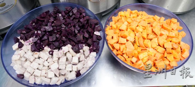 陈秀琼坚持采用进口紫薯烹煮摩摩喳喳。