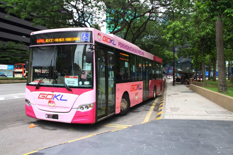 吉隆坡Go KL免费城市巴士继续在隆市中心一带川行，但几乎无人乘搭。
