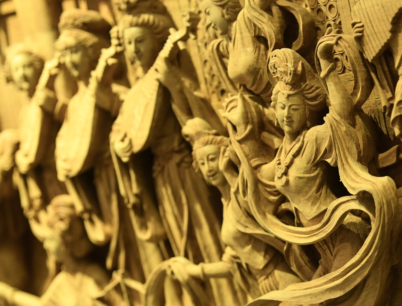 亚太地区手工艺大师，中国工艺美术大师陆光正雕刻的历史题材作品。

