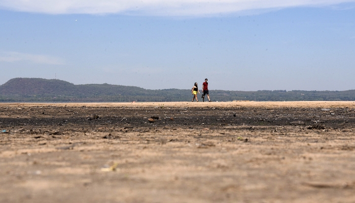 View of the dried banks of Lake Ypacarai in San Bernardino, Paraguay. Water levels of Lake Ypacarai are on their historical lows due to the severe drought affecting the country. AFP View of the dried banks of Lake Ypacarai in San Bernardino, Paraguay. Water levels of Lake Ypacarai are on their historical lows due to the severe drought affecting the country. AFP