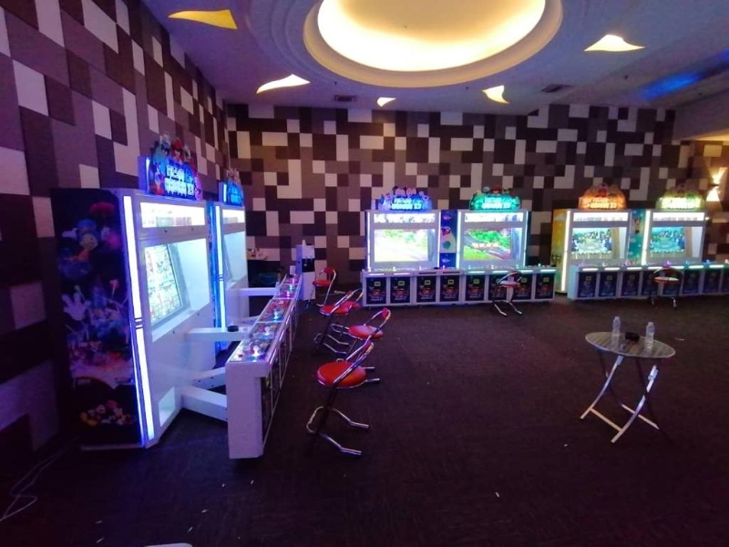 警方查获多台电脑赌博机。