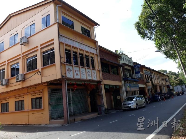 令金的皇井街有个别称叫“会馆街”，因为客家、广惠肇和广西三个籍贯集中在此。