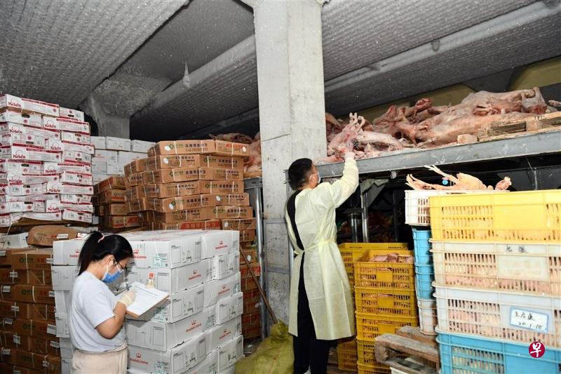 浙江加强进口冷冻食品防疫检验作业。（互联网照片）