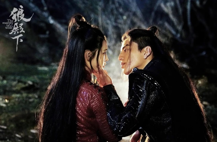 李沁和王大陆在《狼殿下》里有许多感情戏。