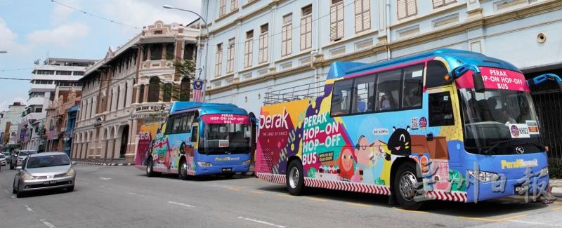 在霹雳州实施的有条件行管令期间，HOHO巴士暂停运作。（档案照）