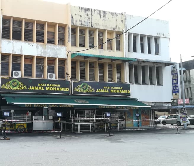 在卫生部批准复业之前， 北海甘榜孟加里Jamal Mohamed扁担饭店仍暂时关闭。