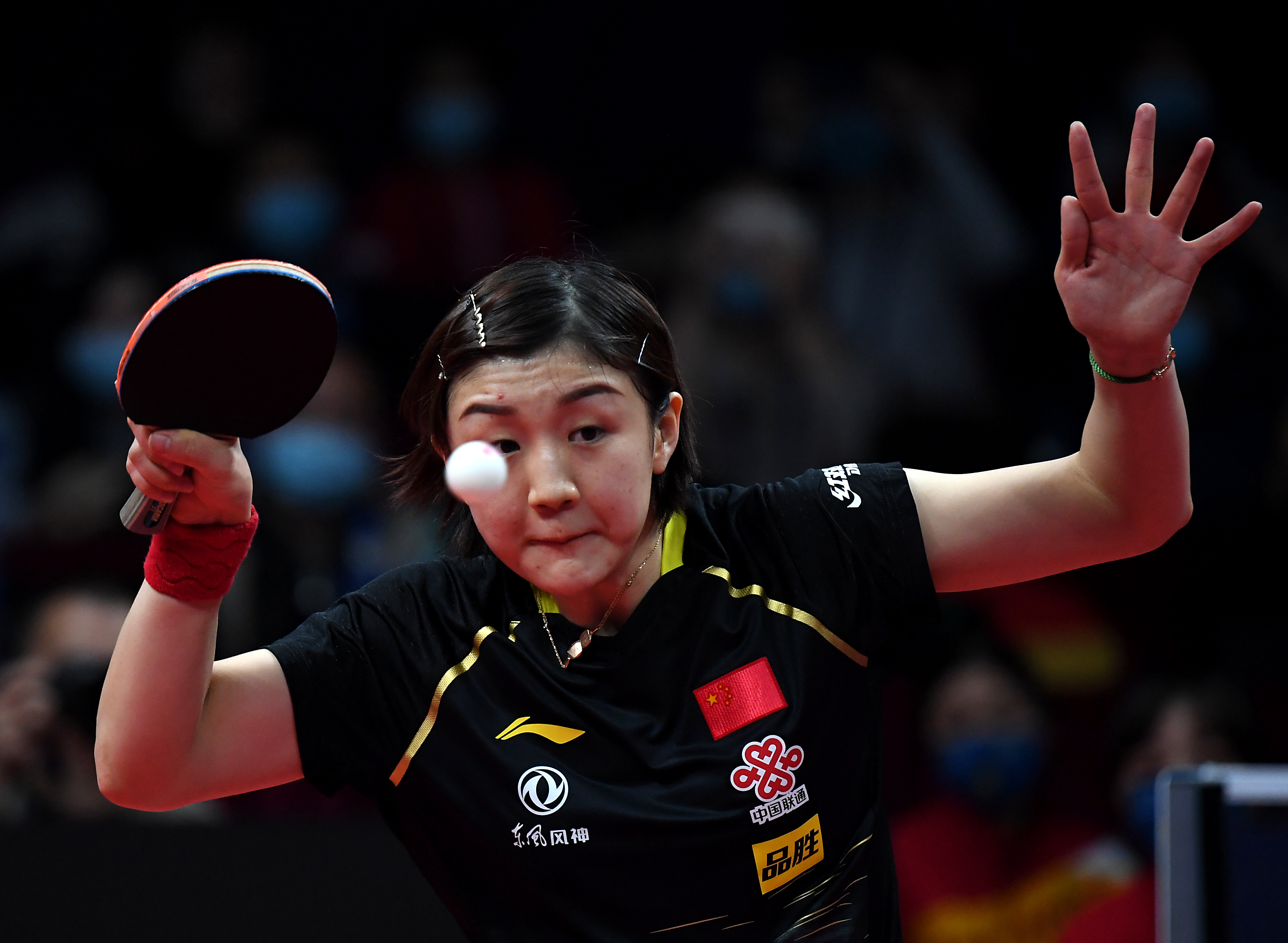 陈梦（图）在国际乒联年终总决赛以4比1击败王曼昱，连续两年战胜对手，连续4届拿下女单冠军。（新华社照片）