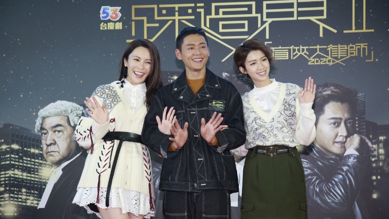 张曦雯跟张振朗、蔡思贝一起宣传《踩过界II》，并“取代”李佳芯与王浩信谈情。