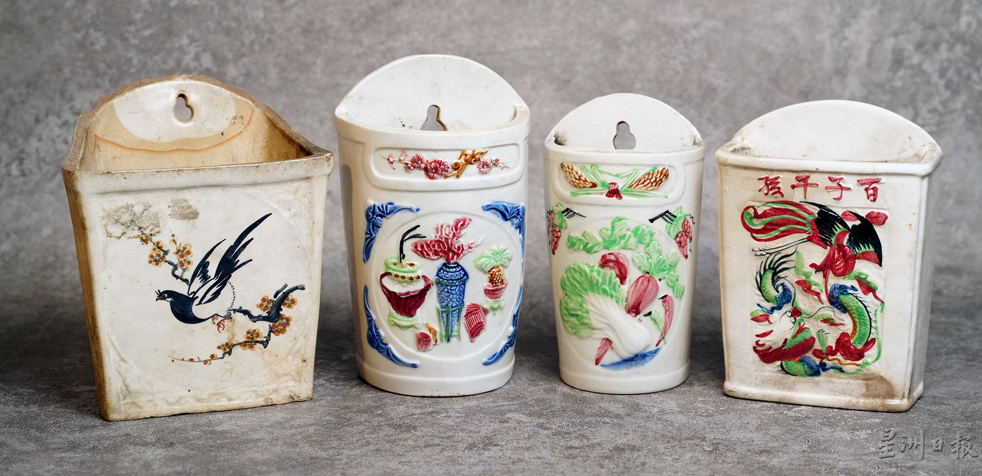 传统筷子筒以花鸟的图案最为常见，寓意吉祥。

