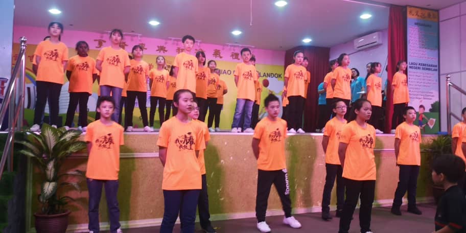 武吉不兰律益侨华小往年都会安排毕业生献唱毕业歌和表演，让他们留下美好的回忆。