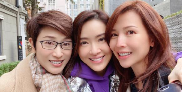 陈法蓉（左起）、向海岚、蔡少芬三代港姐罕见同框，向海岚被指容貌变化明显，差点让人认不出。

