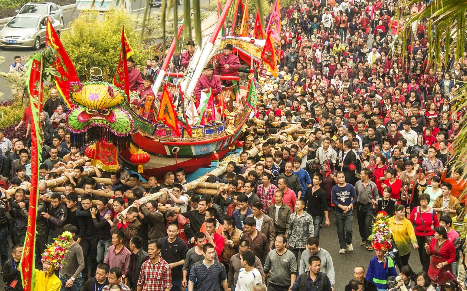 中国福建省厦门市海沧区送王船仪式活动。（央视照片）