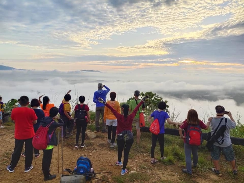 加叻云海山的大自然美景，让游客流连忘返。