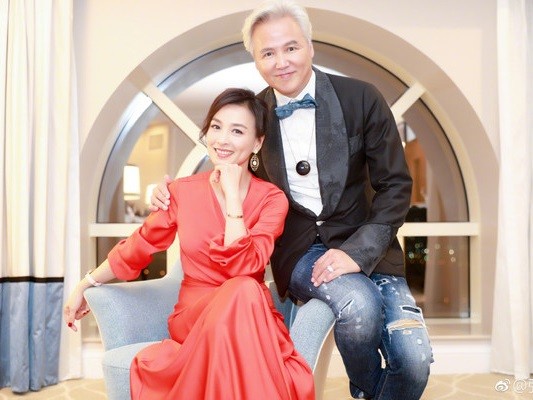 林瑞阳和张庭结婚10年。