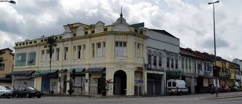 敦拉萨路是文德甲开埠百年最古老的街道,古老建筑物是历史文化象征及文化价值。 敦拉萨路是文德甲开埠百年最古老的街道,古老建筑物是历史文化象征及文化价值。