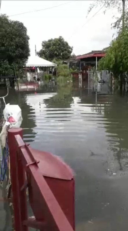 黄正威住家最近一次淹水拍下的照片。