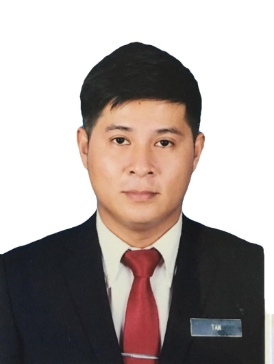 陈国伟从吉南漂洋过海，到交怡明南小学出任校长。