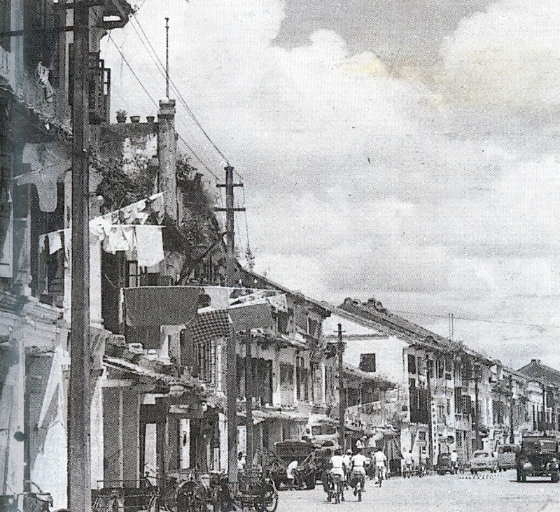 海唇街是最古老的街道，老巴刹就是从这条街道开始发展起来。（图：Changing Land Scape of Kuching by Ho Ah Chon）