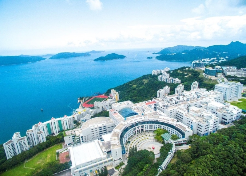 香港科技大学在2020年度泰晤士高等教育全球年轻大学排名第一，其毕业生在2019年度的全球大学就业能力调查排名第十，位列大中华院校之首。