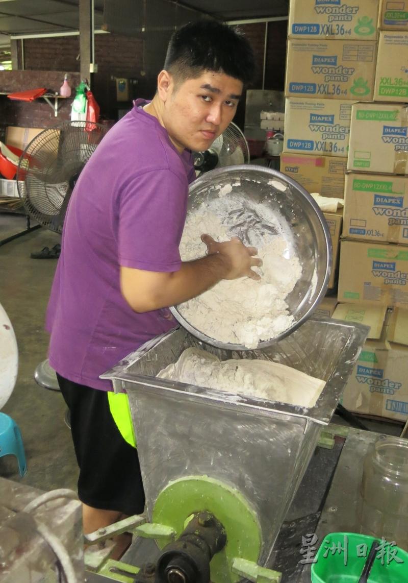 制做酒饼过程逐步机械化。