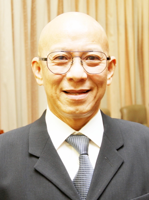 颜友鹰（行动党巴生北区支部财政）