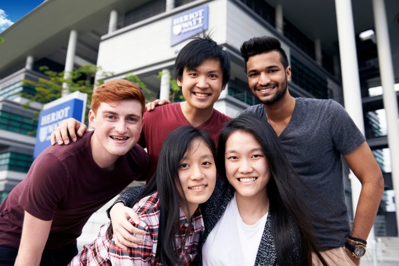 赫瑞·瓦特大学马来西亚校区坐落在布城的校区，提供优质英式教育与国际就学机会。