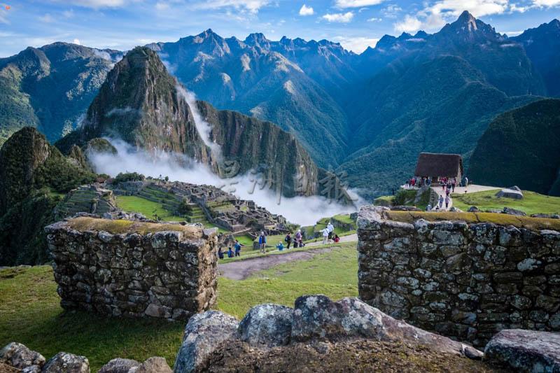 方俊盛拍下秘鲁天空之城马丘比丘全景。