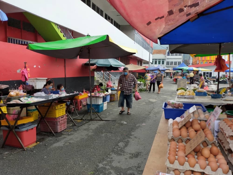 彭亨州政府允许露天早市集在行动管制令期间照常营业。