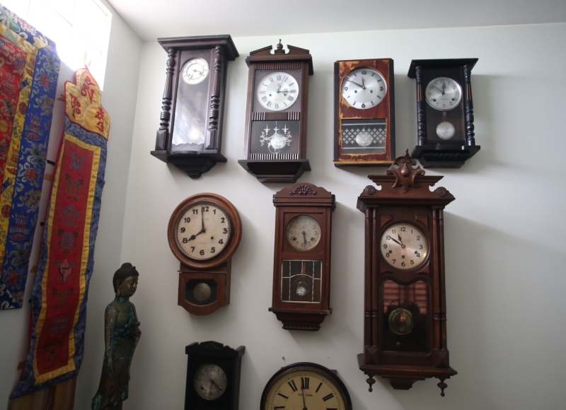 古董老式挂钟，见证岁月流逝。