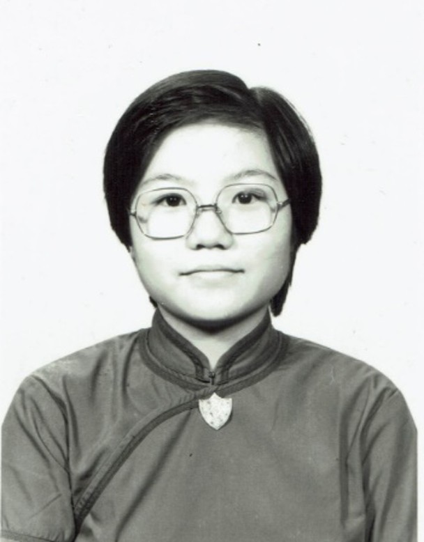 麦玲玲学生时期的照片。