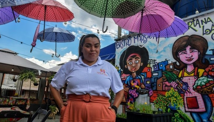 Elizandra Cerqueira, founder of the Bistro Mains de Marie restaurant, has given out 1.3 million free meals to people who lost their income because of the pandemic. AFP