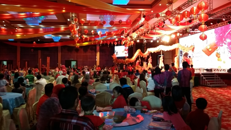 华裔穆斯林协会新春大团拜活动也有舞龙表演。
