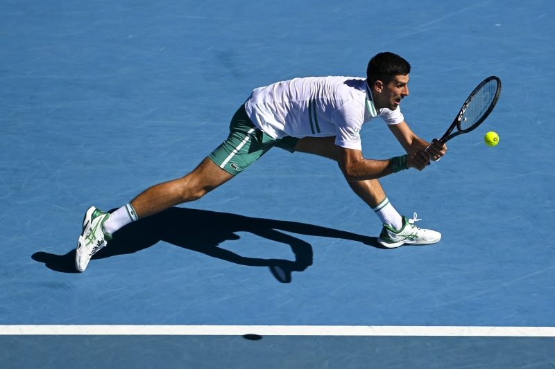 世界排名第一的8冠王佐科维治有惊无险晋级澳网32强。（欧新社照片）