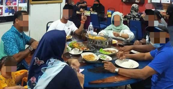 一对艺人夫妇等4人因为在餐馆内同桌用餐，违反SOP而接罚单。(新闻示意图)