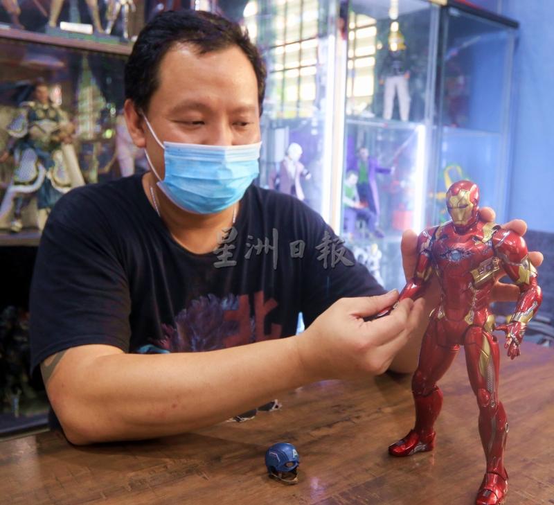 冼金生分享，只是眼看模型，只能感觉模型的手艺细致，当握在手中，才能感受到模型的材质和重量。