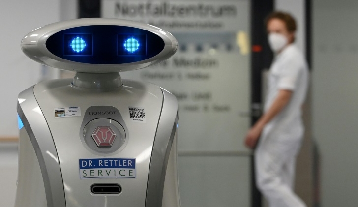 The cleaning robot named Franzi has made friends at the Neuperlach hospital where she works. AFP The cleaning robot named Franzi has made friends at the Neuperlach hospital where she works. AFP