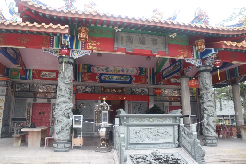 创立于1893年，峰腾庙历史悠久。