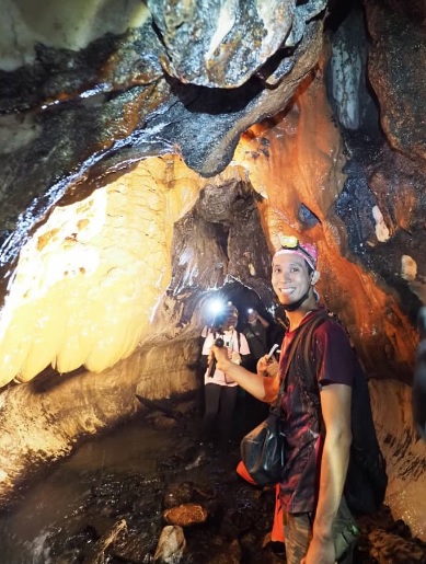 蔡秉利·29岁·霹雳怡保人·山洞探险爱好者