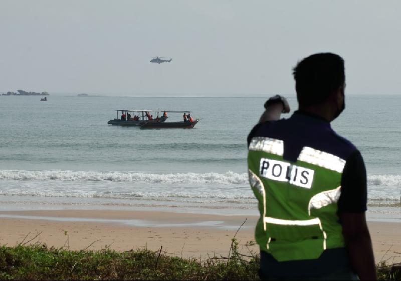 搜救行动于事发翌日上午继续展开，直至找到最后一名溺水死者為止。