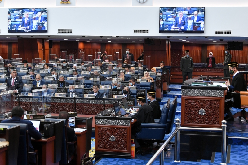 2020年12月15日，国会下议院以111张支持票对108张反对票通过2021年财政预算案。