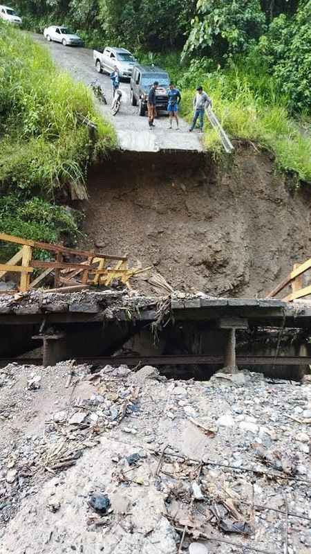 兰瑙县甘榜陶胡邦通车桥坍塌，无法通车。