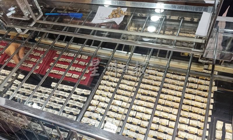 瓜拉庇朥的金价堪称“全国最低”，吸引不少外地人专程到此购买金器。