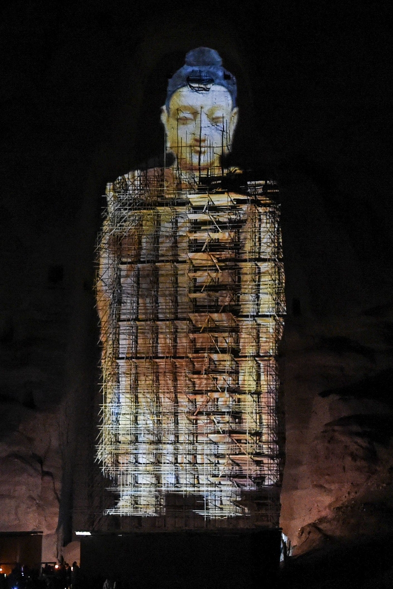 这次3D投影是纪念在2001年3月遭塔勒班炸毁的萨勒萨勒佛像。这个佛像高达56公尺。

