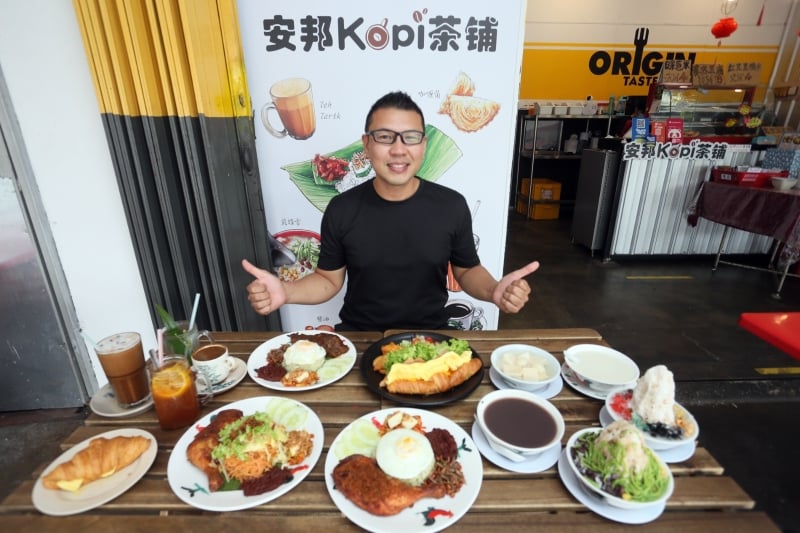 罗国健希望大家在 “安邦 Kopi 茶铺”可以享受到价格实惠又美味的早餐和下午茶。