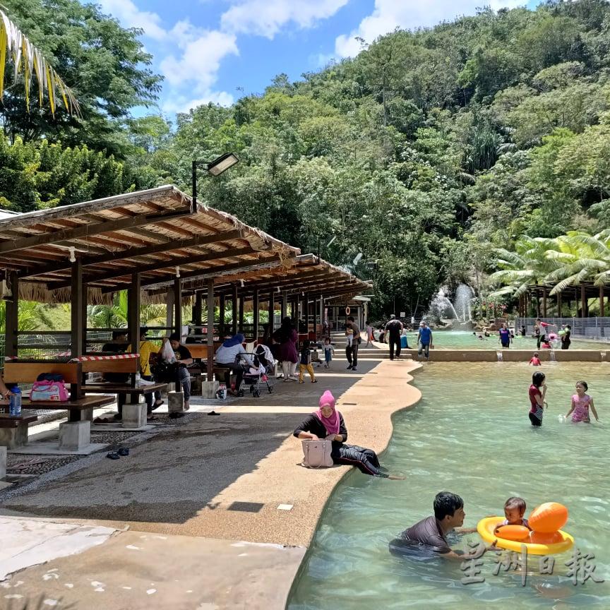 位于地摩的绿坊主要迎来家庭式旅客。