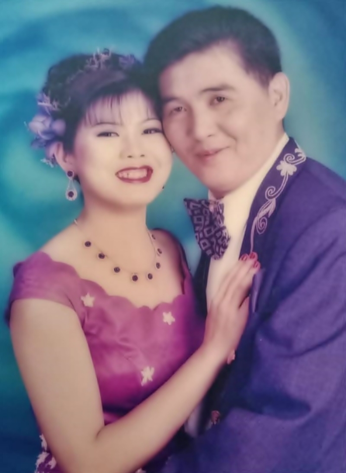 虽然年龄差距20岁，但郑南福和李真萍彼此相爱，已携手走过20年的婚后生活。