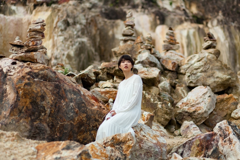 云镁鑫演唱的《南巫》主题曲《出山关》，MV尾声有段柯娘的独白：“我永远过不了这个边界”，被指画龙点睛。